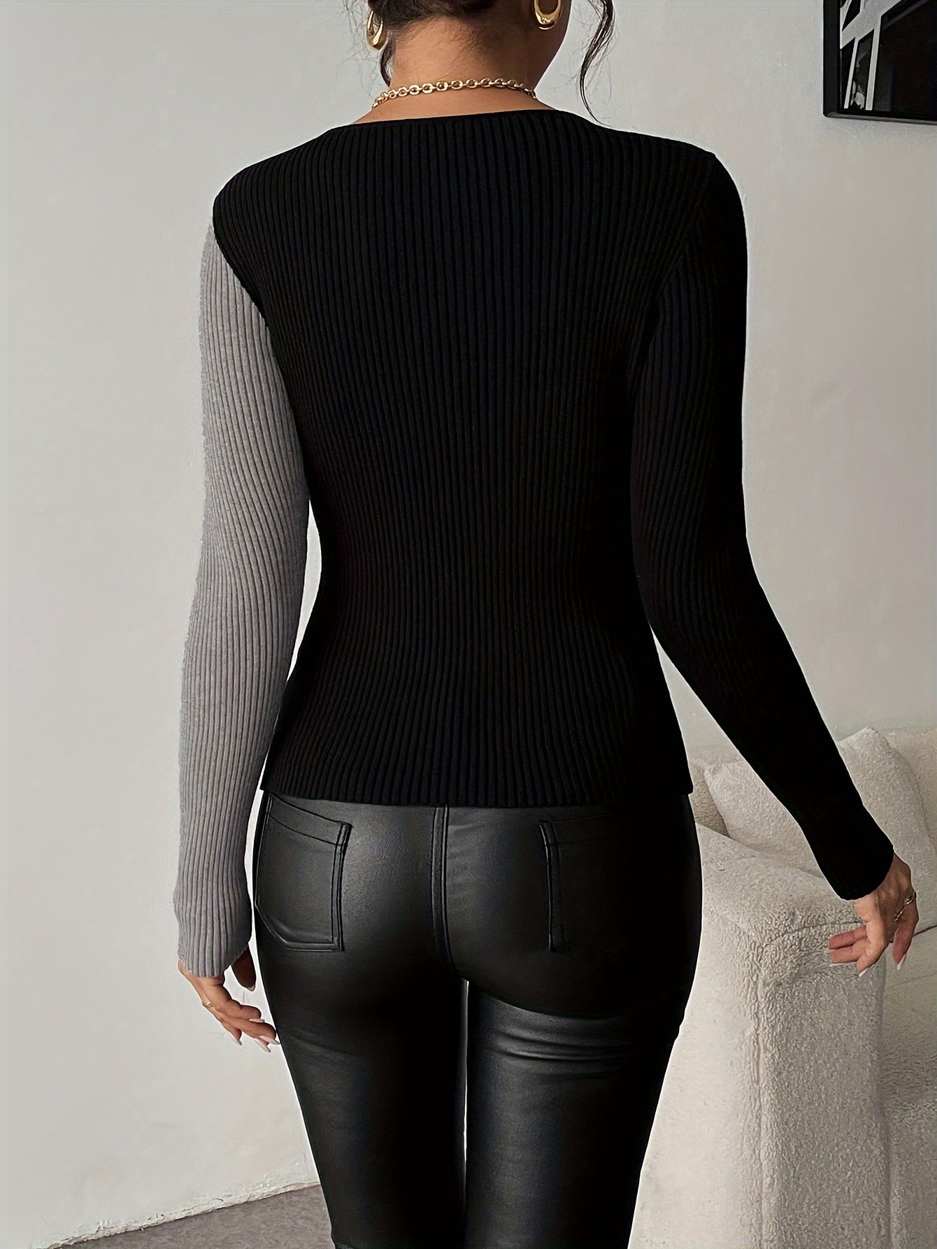 Rachel | Knitted Top with V-Neck Wrap Front