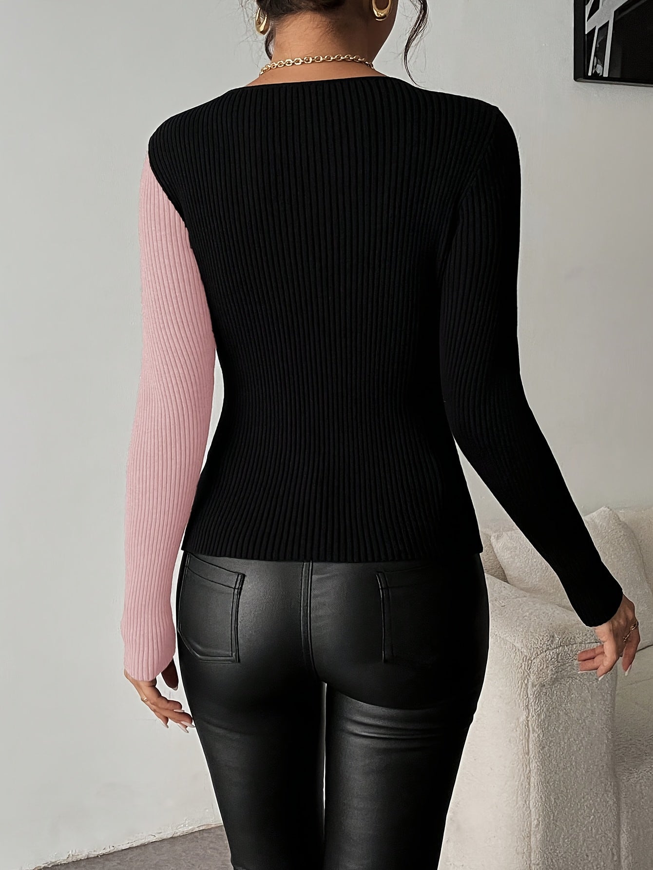 Rachel | Knitted Top with V-Neck Wrap Front