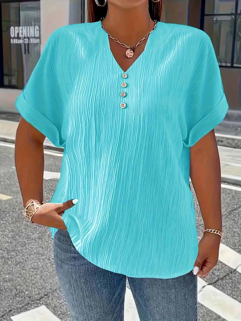 Mrella | T-Shirt with V-Neck and Button Front