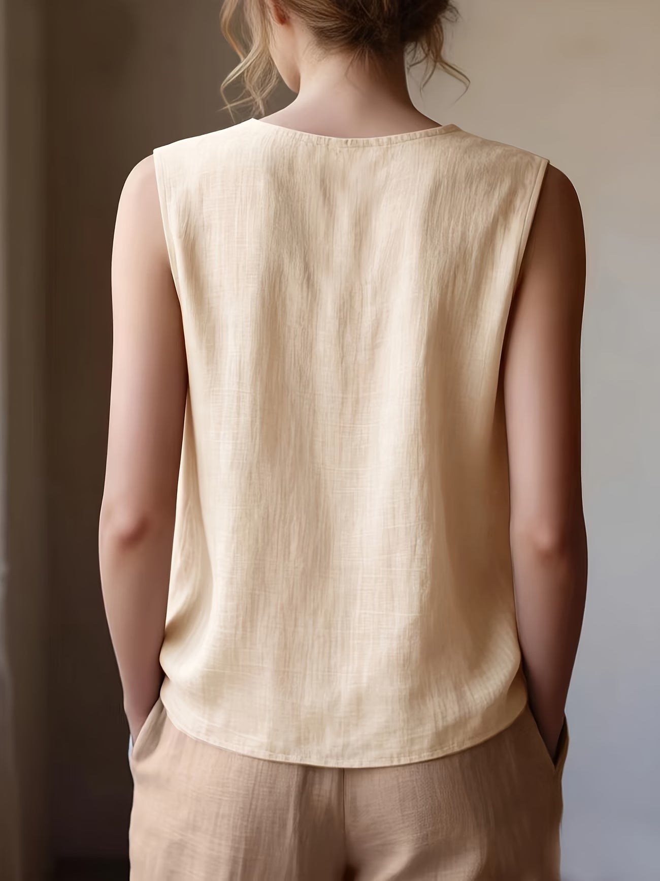Safiya | Sleeveless Ruffle Neck Relaxed Blouse