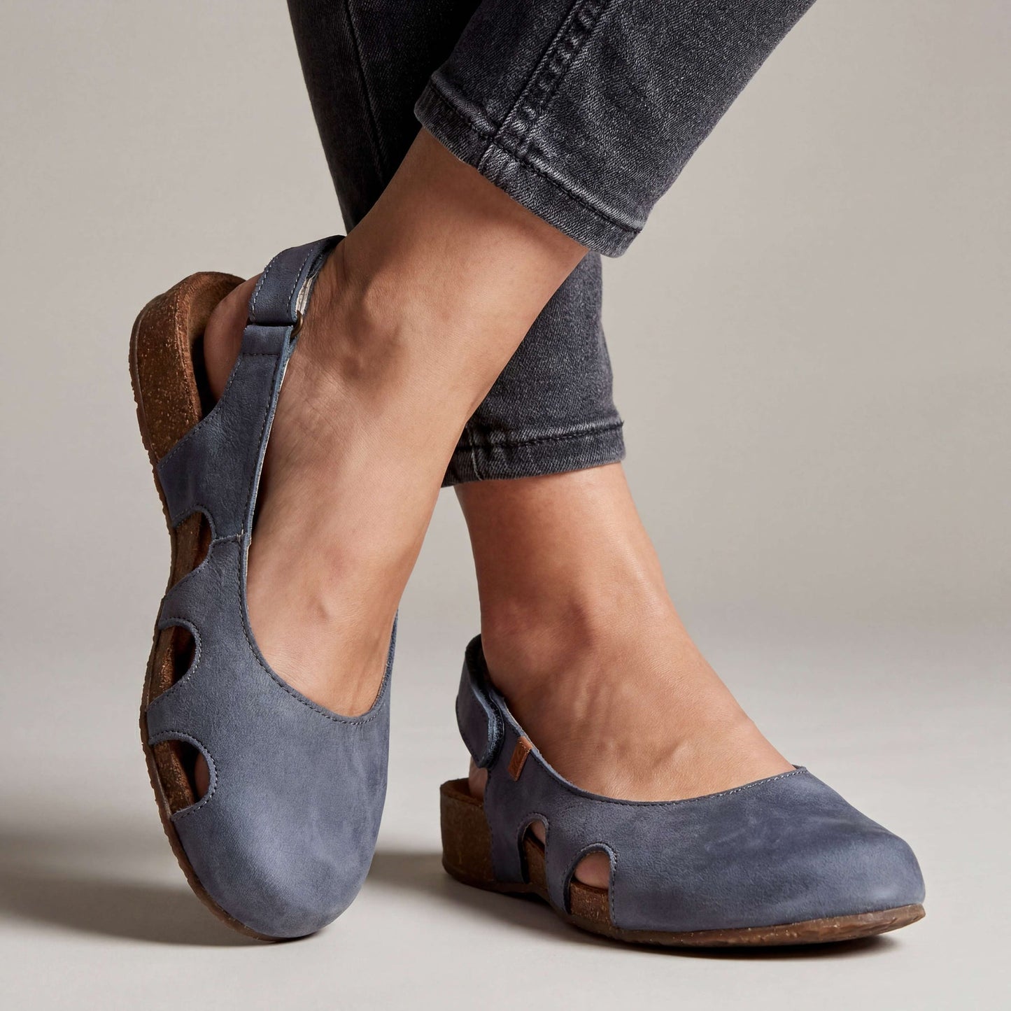 Freja | Closed Toe Slingback Shoes with Cutouts