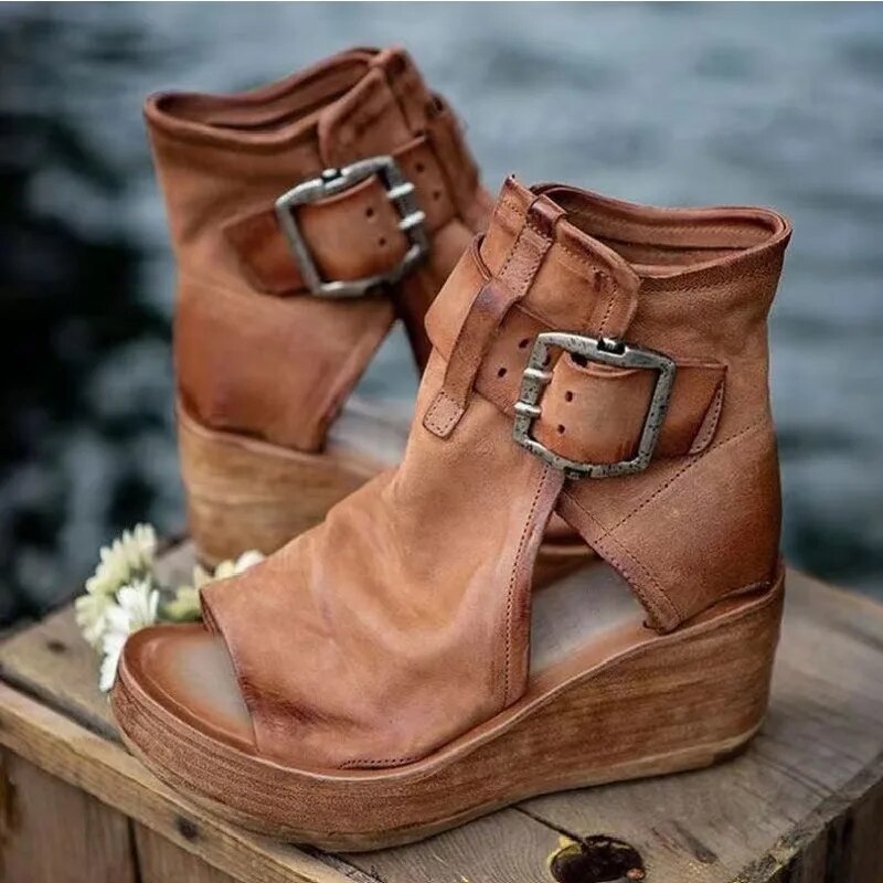 Niasya | Leather Wedge Ankle Boots