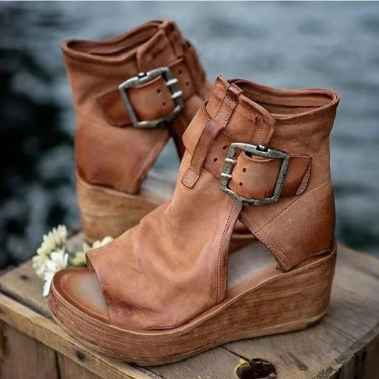 Niasya | Leather Wedge Ankle Boots