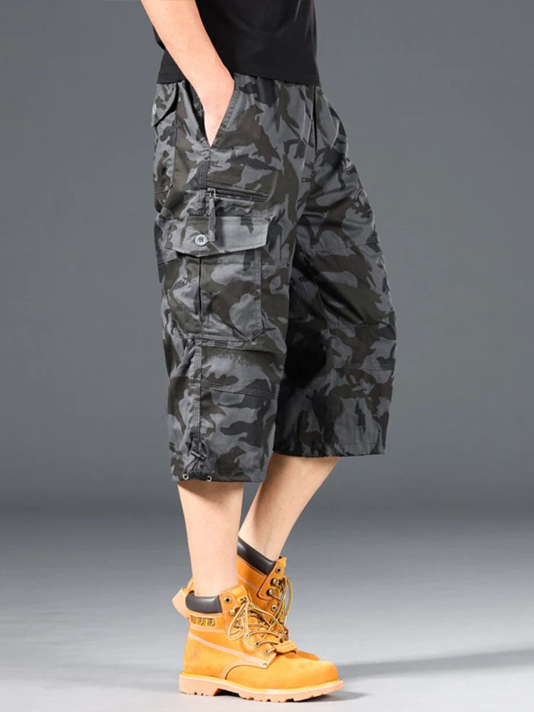 Esman | Cargo Three-Quarter Pocket Shorts Black/Khaki
