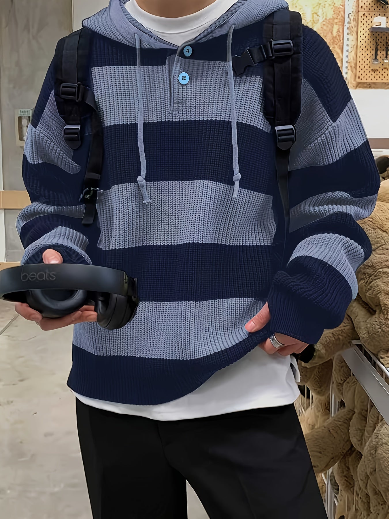 Tenzin | Knitted Hoodie with Oversized Striped Fit
