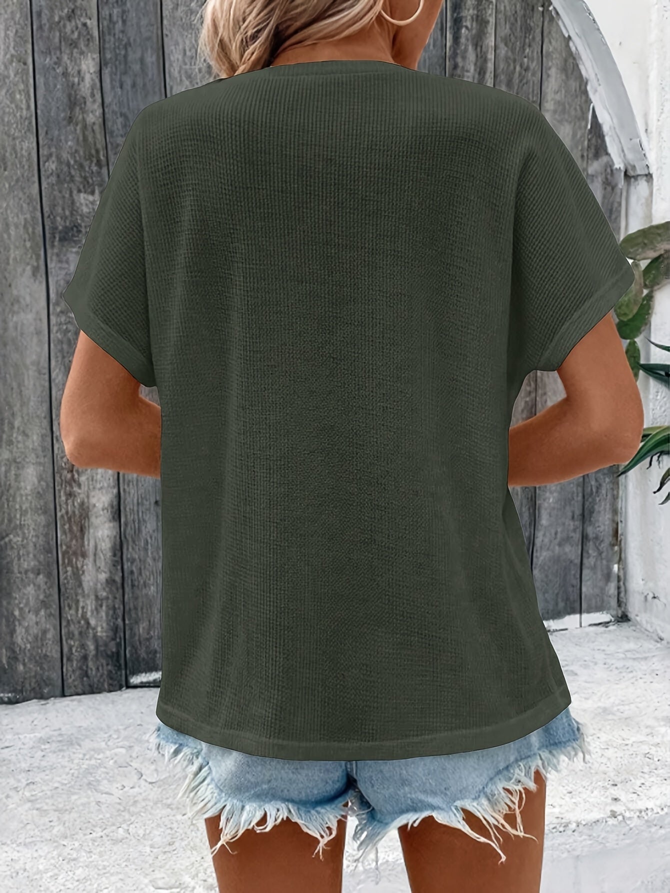 Marylou | Short Sleeve Crew Neck Button Top