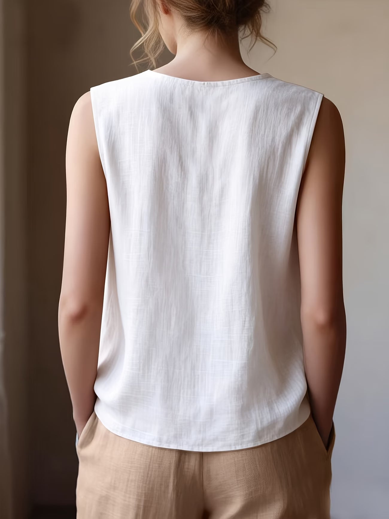 Safiya | Sleeveless Ruffle Neck Relaxed Blouse