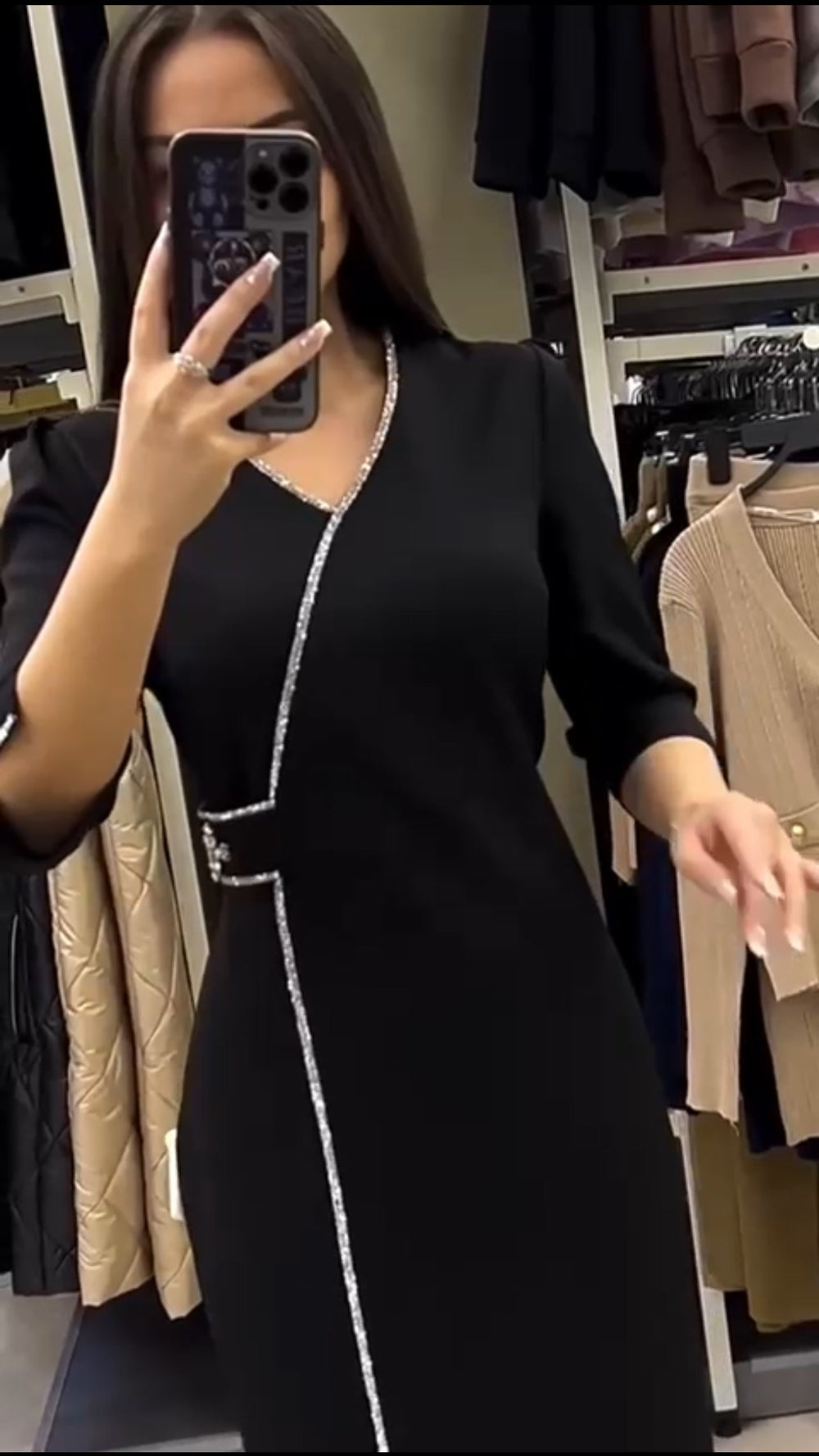 Vesela | V Neck Long Sleeve Maxi Dress