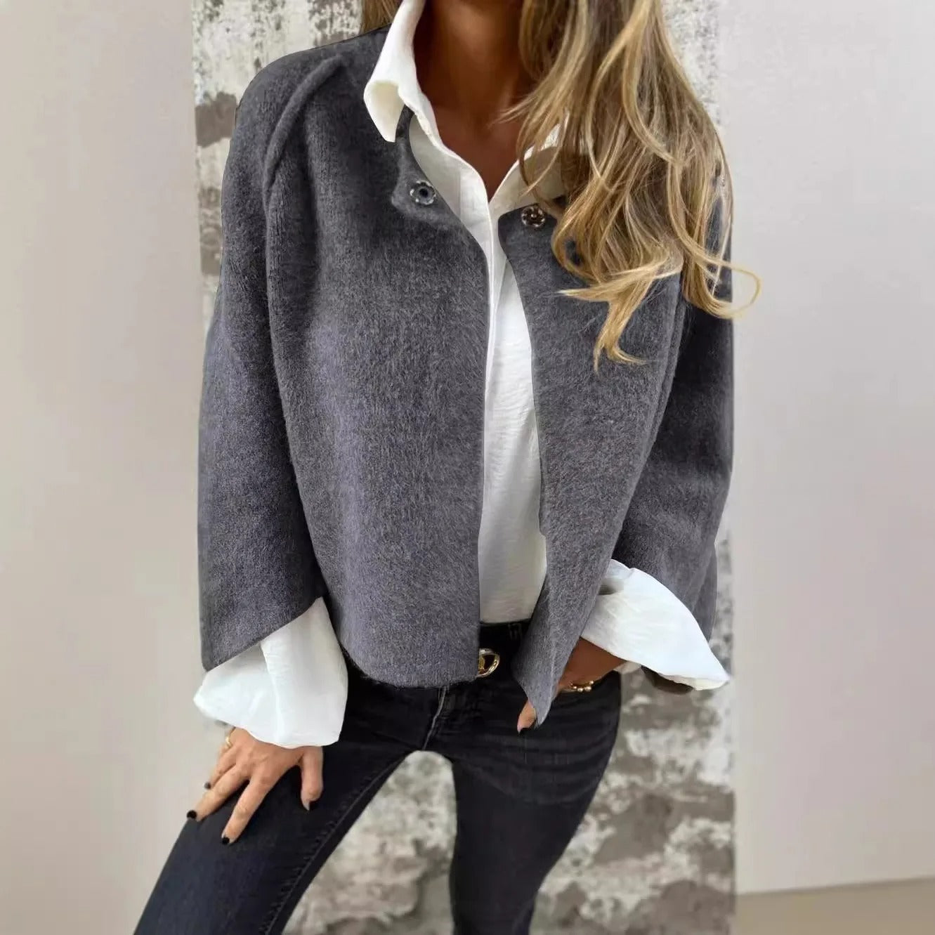 Henrike | Cropped Round Neck Textured Long Sleeve Jacket