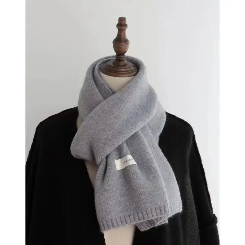 Eloisa | Knitted Scarf with Ribbed Ends