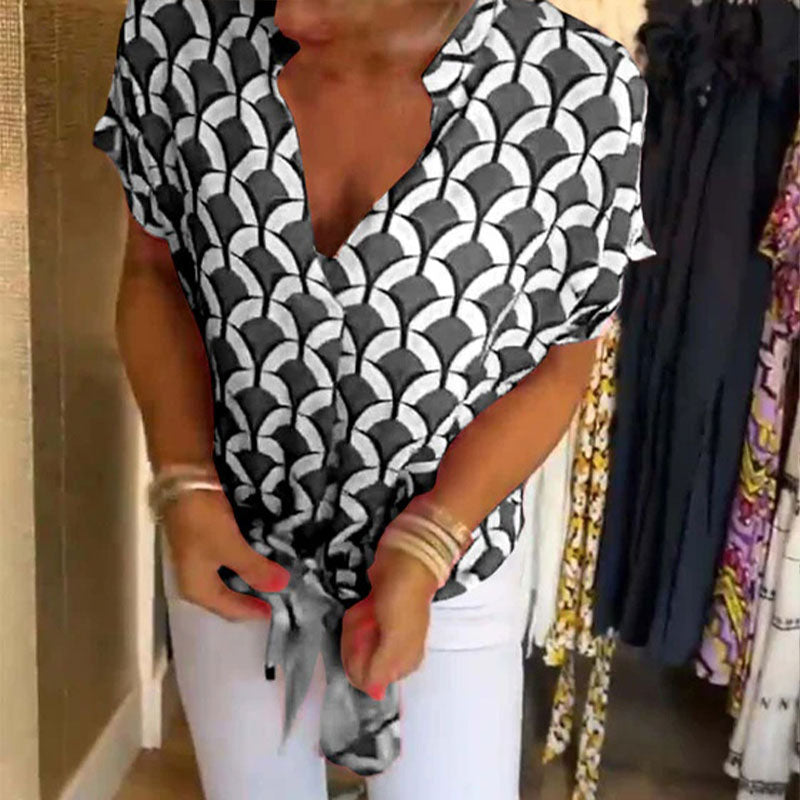 Naskia | Blouse Geometric Print Short Sleeve Top