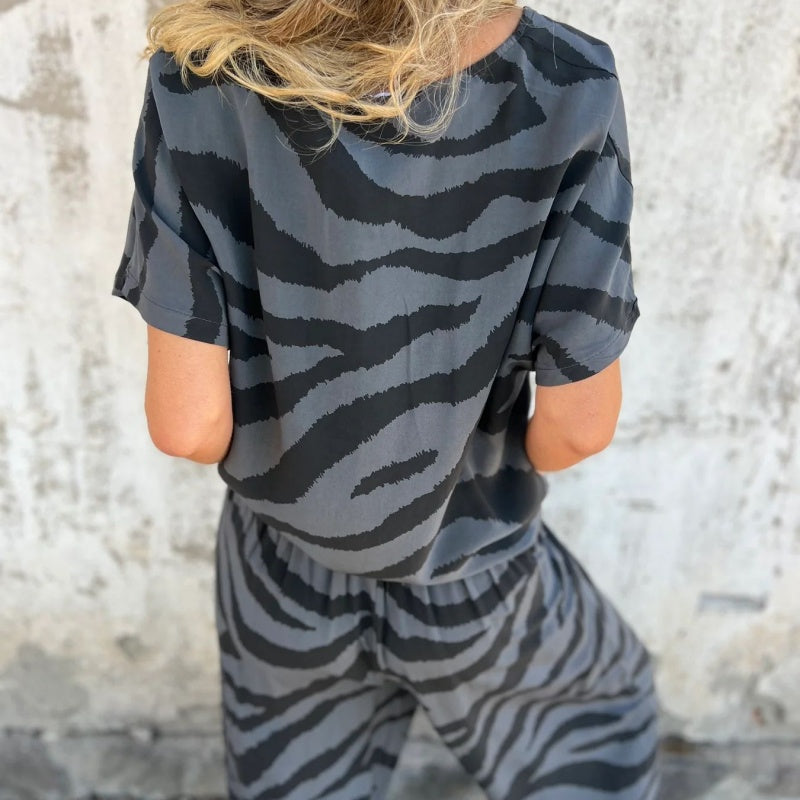 Gilberta | Zebra Print V Neck Two Piece Set